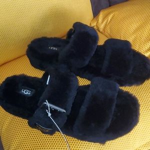 🆕️ UGG Women's Fuzz Yeah Slippers